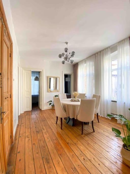 Daire Charming Historical In Galata