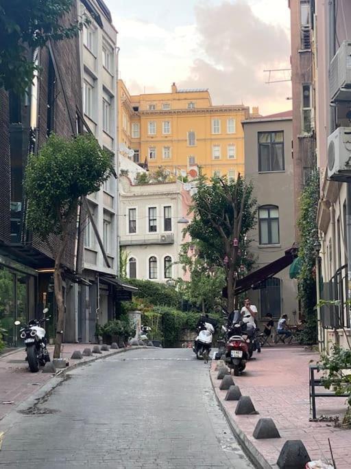 Charming Historical In Galata Daire İstanbul